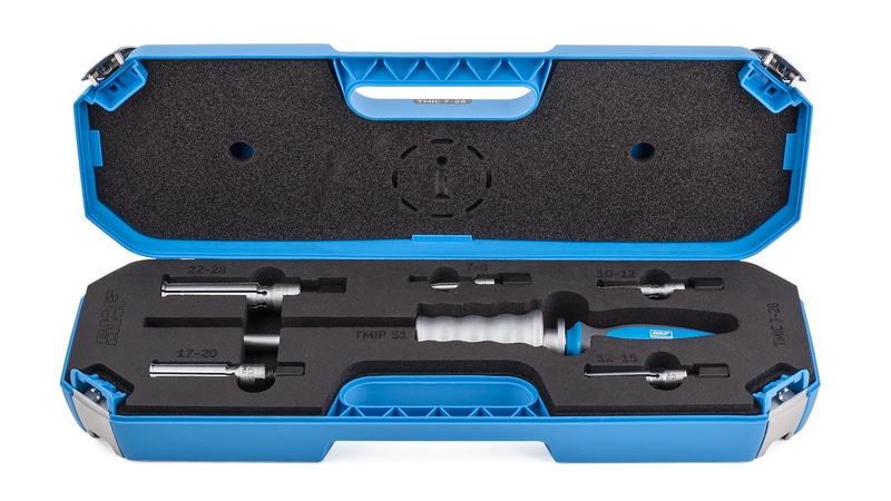 Bearing puller kits Fast and easy bearing dismounting | SKF Bearing puller kits Fast and easy bearing dismounting | SKF