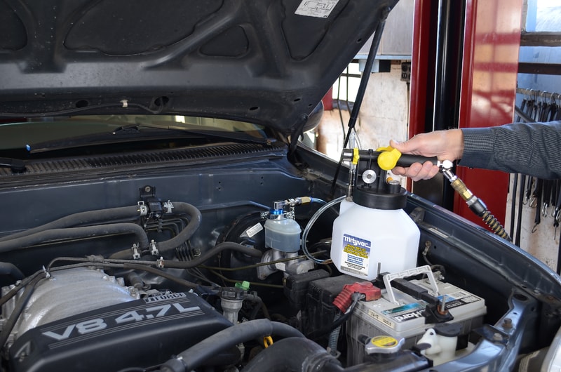 Fluid Evacuators / Dispensers Using Shop Air Mityvac SKF